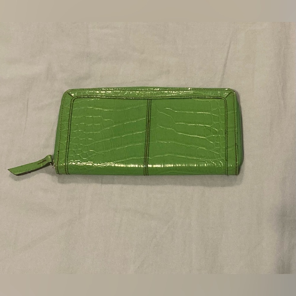 Kenneth Cole Reaction Bright Green Wallet